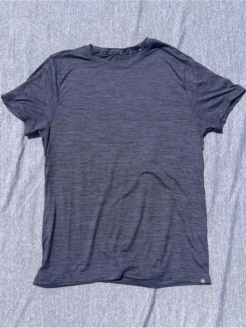 Gaiam Gray T-Shirt - Men’s Large - Athletic Top